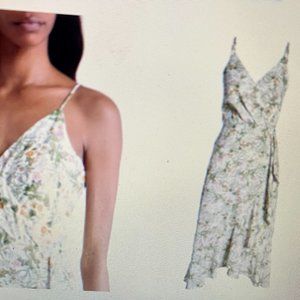 White Floral Chelsea28 XXS Dress